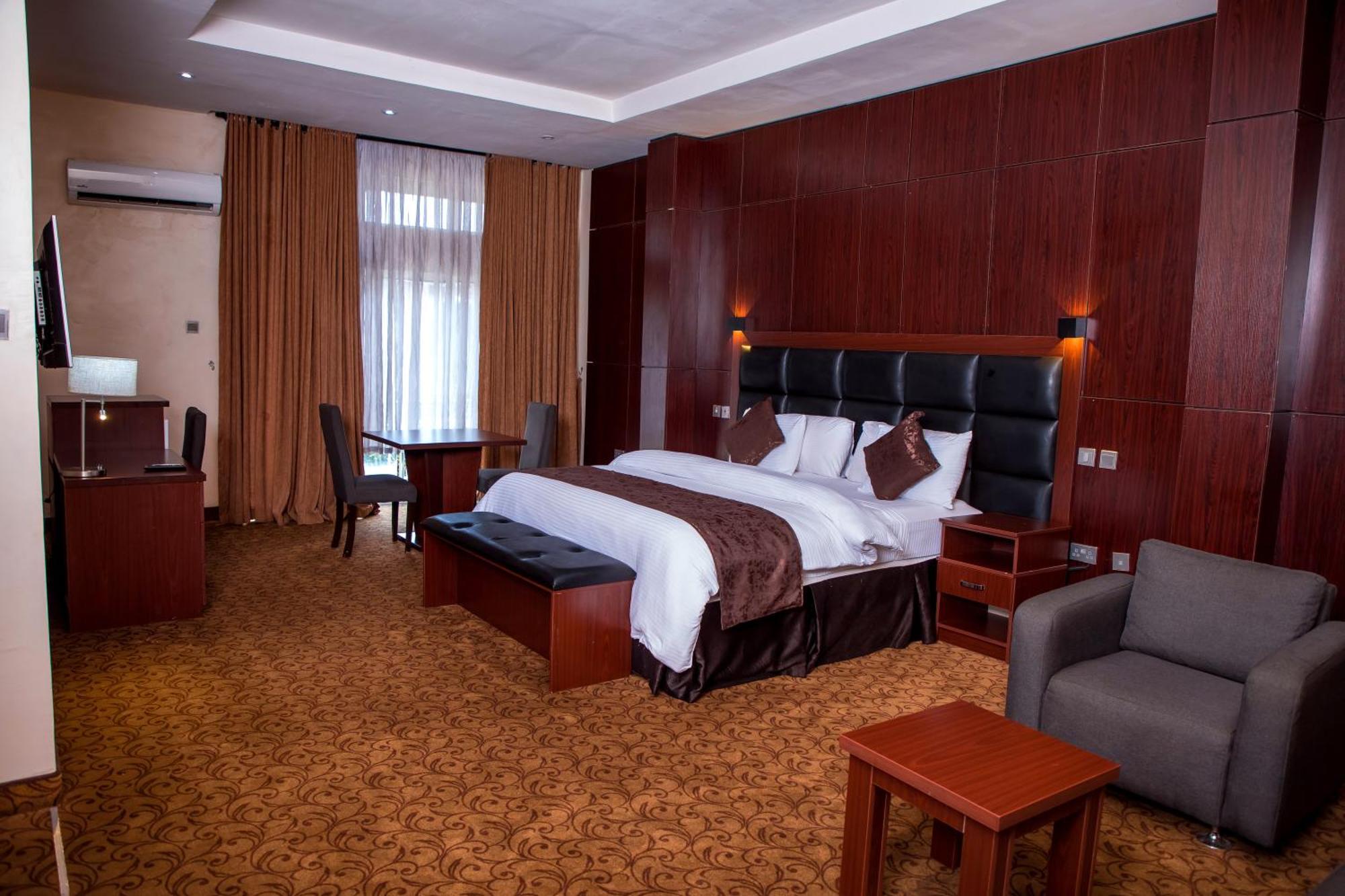 Best Western Plus Enugu Bagian luar foto
